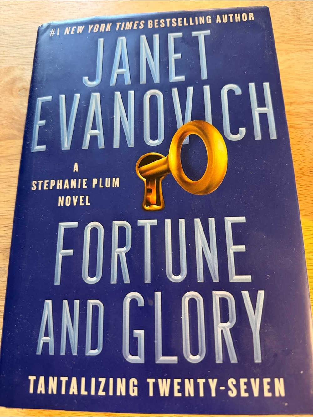 Janet Evanovich "Fortune and Glory" - Blue Hardcover Novel